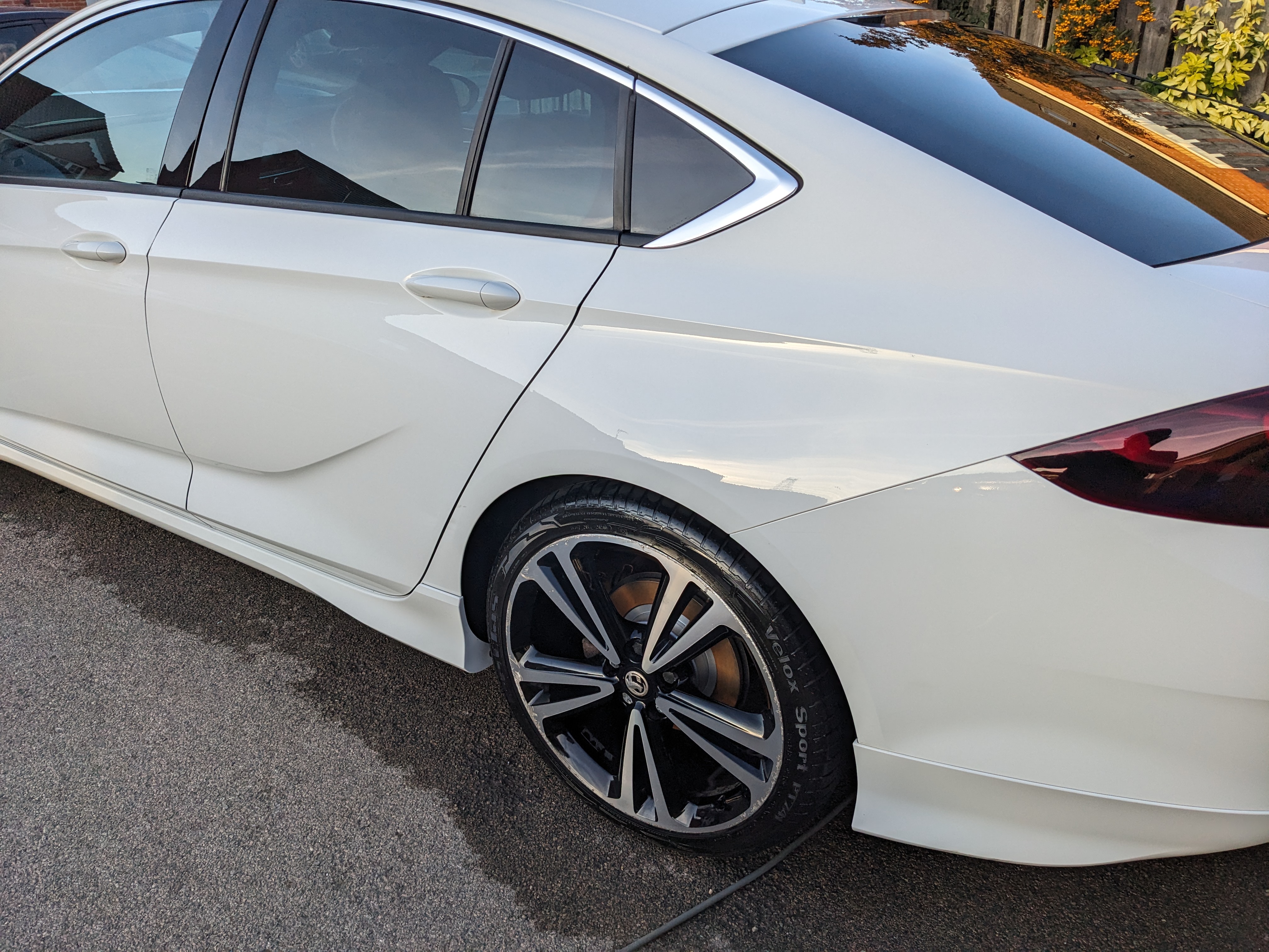 White Vauxhall Insignia with ceramic coating applied